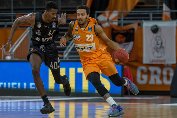 了球员的站 了球员的站